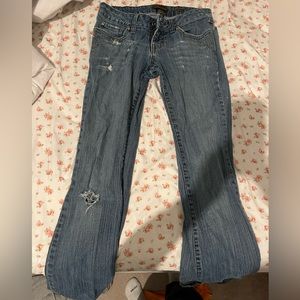 Bootcut Low-Rise jeans
